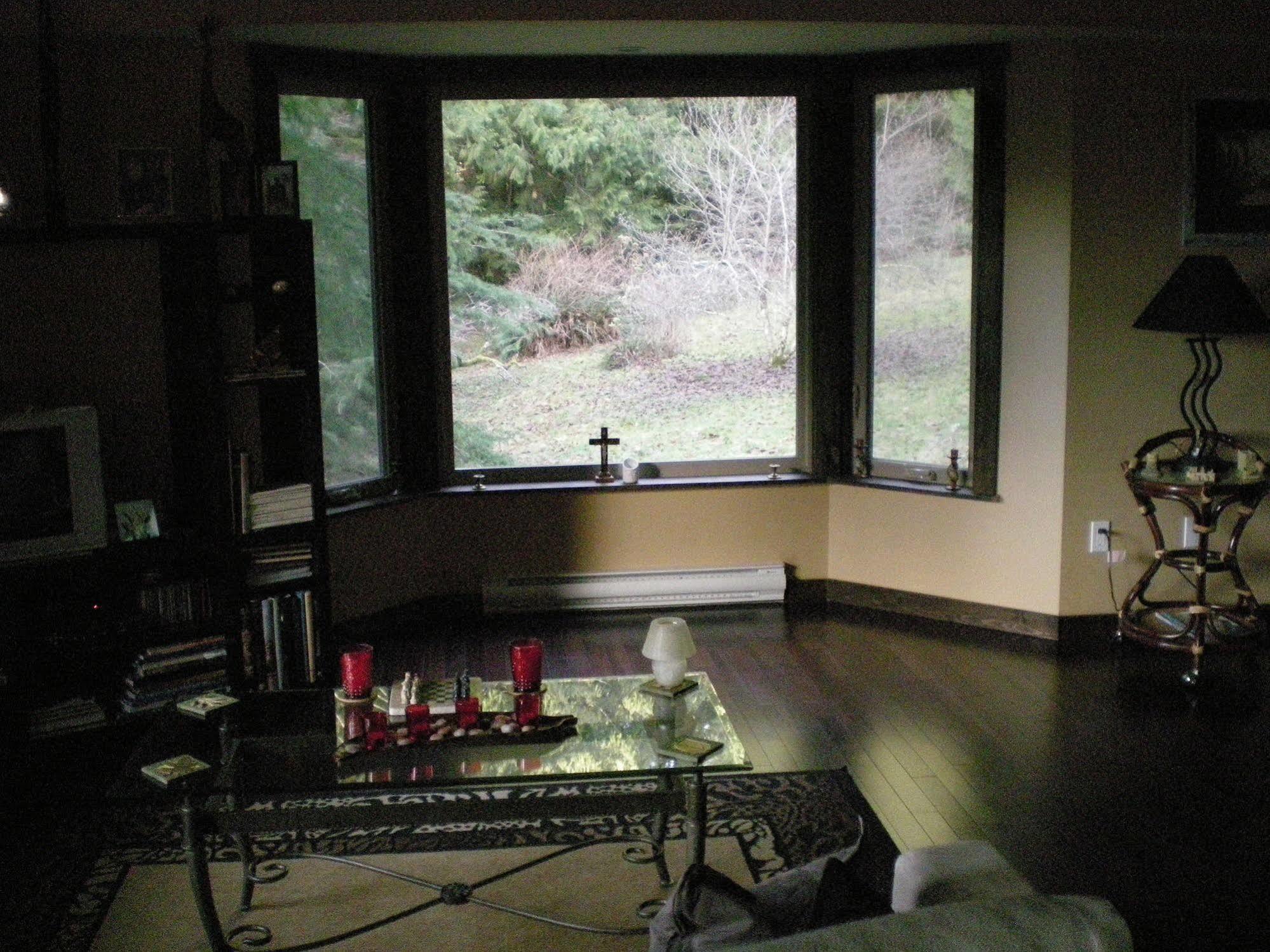 Davis Brook Retreat Bed and Breakfast Sechelt Buitenkant foto